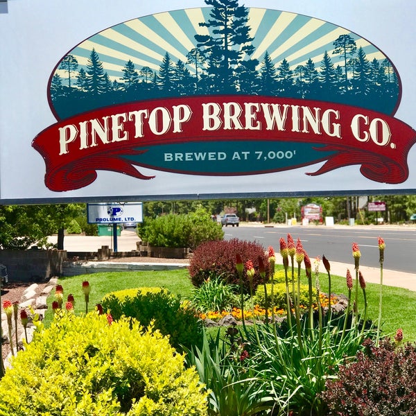 Das Foto wurde bei Pinetop Brewing Company von Carlo D. am 6/11/2017 aufgenommen