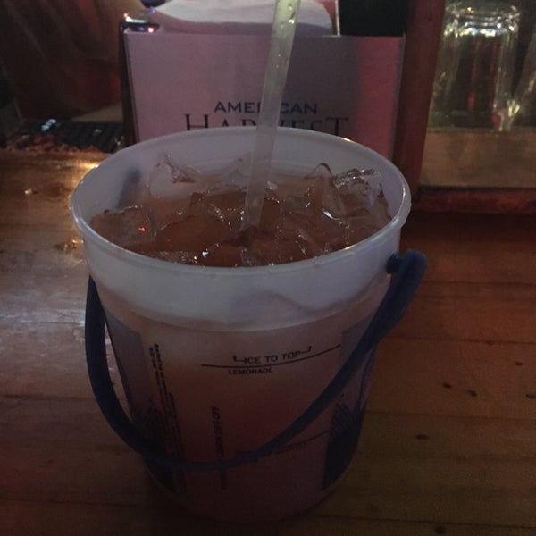 The Corner Bar Greensboro'da Bar