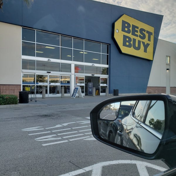 Best Buy Electronics Store in Houston