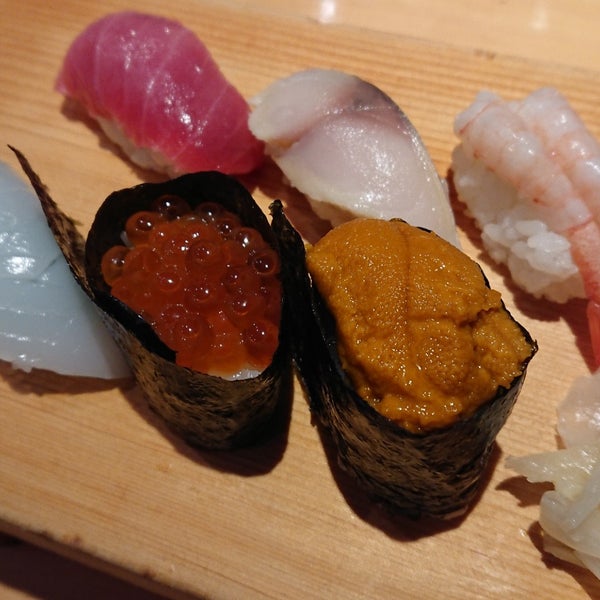 Снимок сделан в Kiku Restaurant пользователем Shinichi T. 1/21/2018