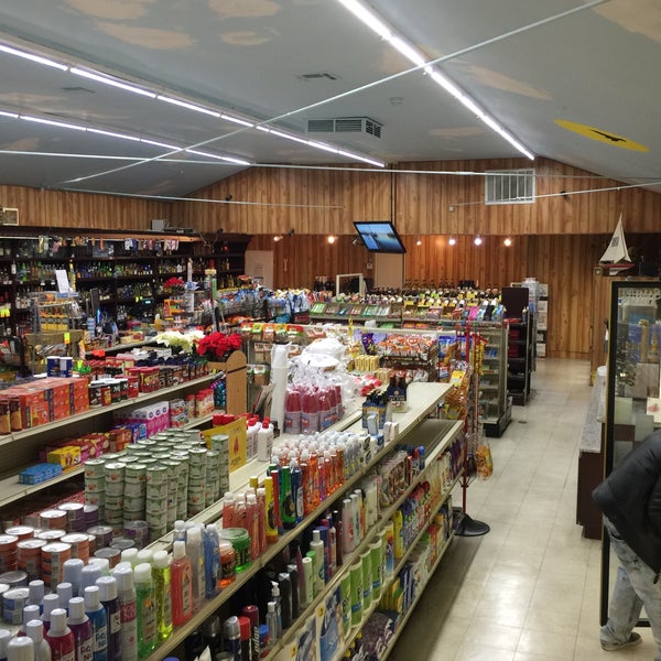 Canyon Market & Liquor 7421 Hillrose St