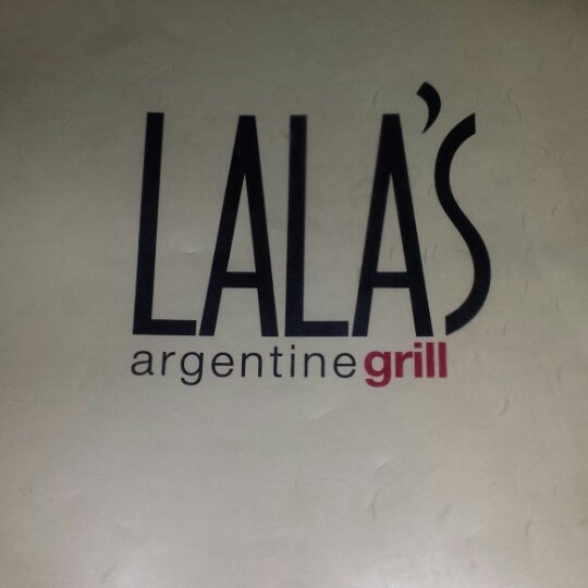 7/4/2013 tarihinde Denchziyaretçi tarafından Lala&#39;s Argentine Grill'de çekilen fotoğraf