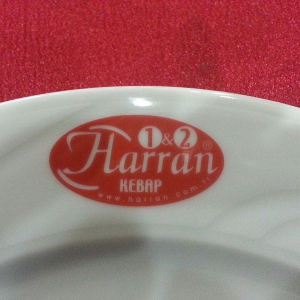 รูปภาพถ่ายที่ Harrran Kebap โดย Kemal Ö. เมื่อ 2/20/2013