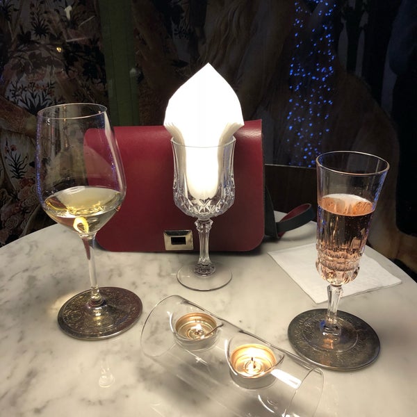 Photo taken at ЛЮБЛЮ: LED. WINE. LOVE&#39;S by Zhanna A. on 4/22/2018