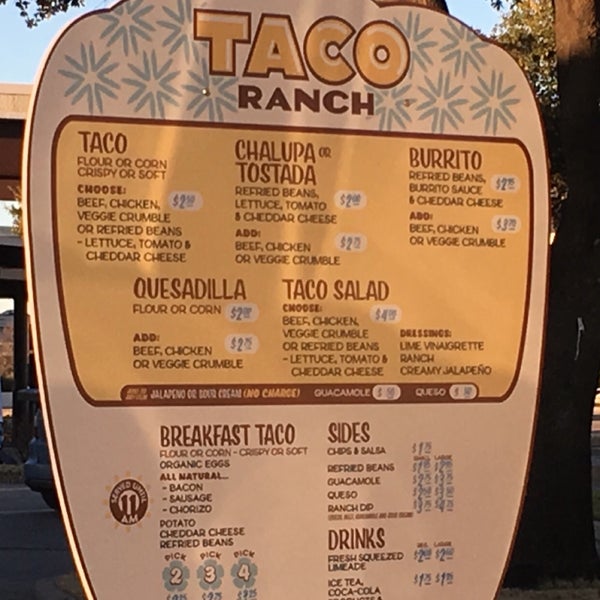 รูปภาพถ่ายที่ Taco Ranch โดย Valerie S. เมื่อ 2/13/2018