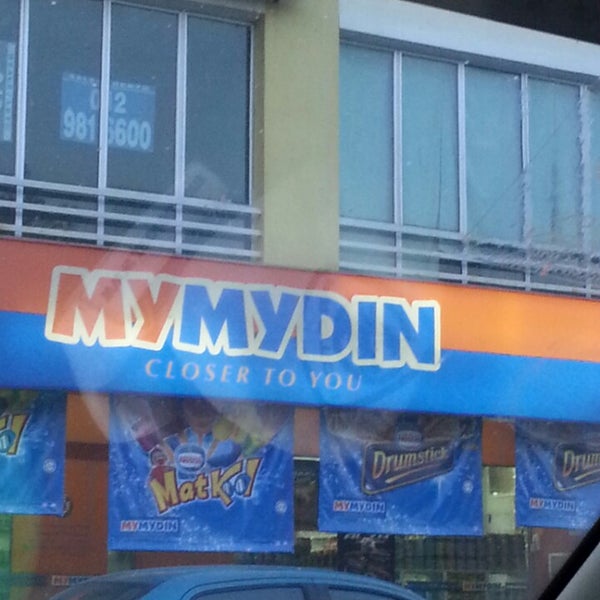 Central Mart Saujana Utama Phone Number