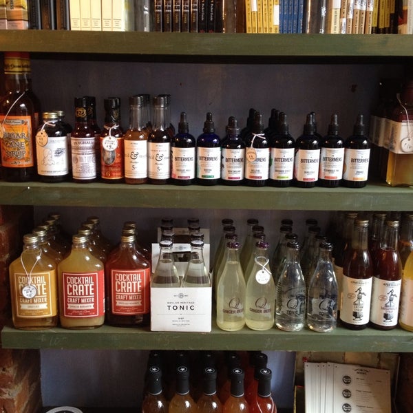 Photo taken at Duke&#39;s Liquor Box by Kiera R. on 11/5/2014