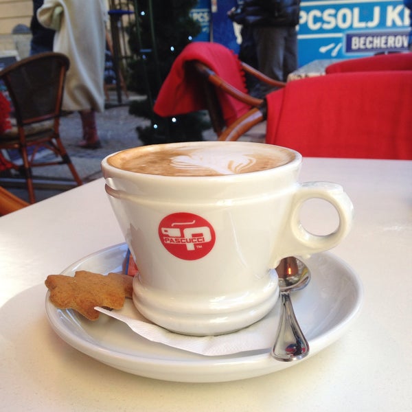 12/21/2014에 Kiera R.님이 Nonloso Caffé &amp; Bar에서 찍은 사진