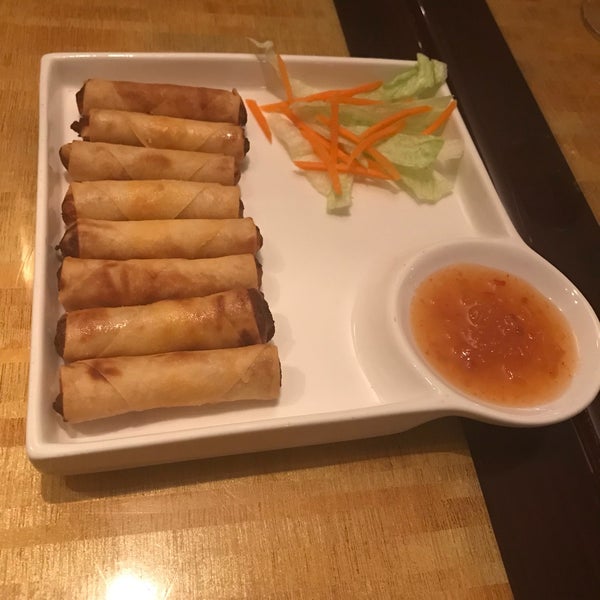 Photo taken at Topaz Thai Authentic by Harlem’s H. on 5/18/2018