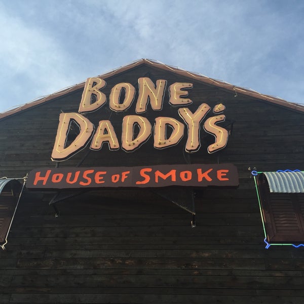 Photo taken at Bone Daddy&#39;s House of Smoke by Brian P. on 3/23/2016