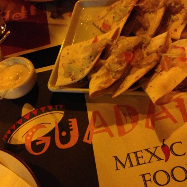 Das Foto wurde bei Guadalupe Mexican Food von Alex L. am 4/12/2013 aufgenommen