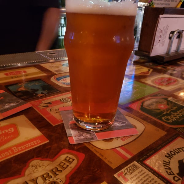 Foto tirada no(a) Knotty Brewing Co. por Patrick C. em 3/22/2019