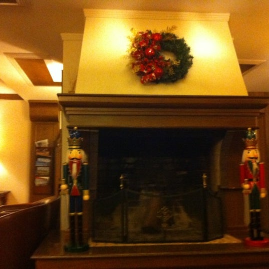 Photo taken at Hotel Alpestre by Amilton D. on 12/2/2012
