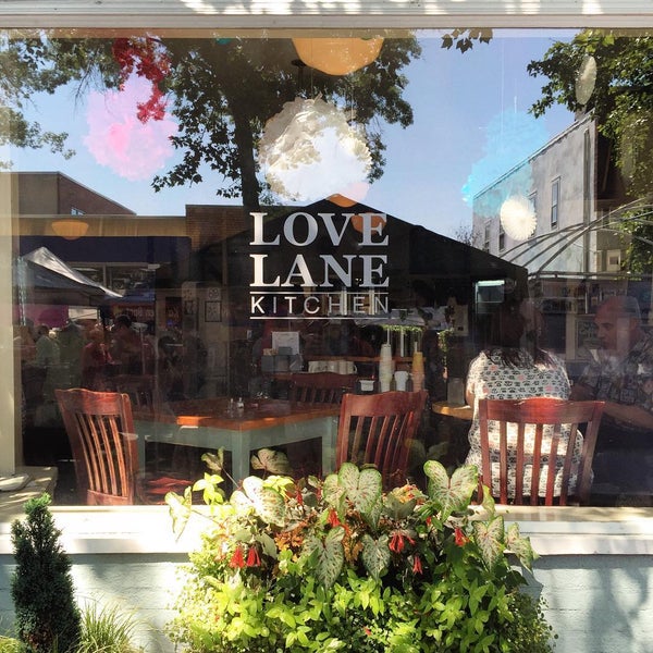 Photo taken at Love Lane Kitchen by Mike T. on 7/12/2015