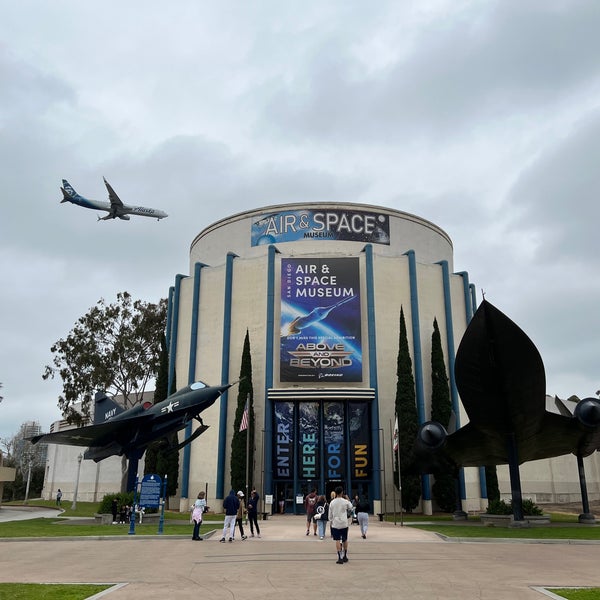Foto tirada no(a) San Diego Air &amp; Space Museum por Michael M. em 6/3/2023