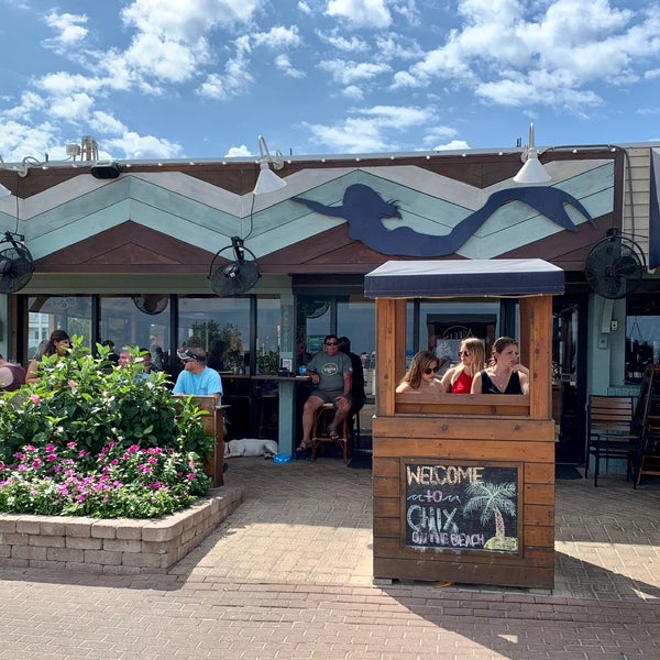 Chix Sea Grill and Bar Seafood Restaurant in Virginia Beach