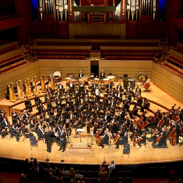 รูปภาพถ่ายที่ Morton H. Meyerson Symphony Center โดย Michael M. เมื่อ 5/19/2018