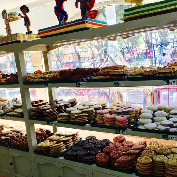 Panificadora y Pasteleria Los Pinos Panadería en San