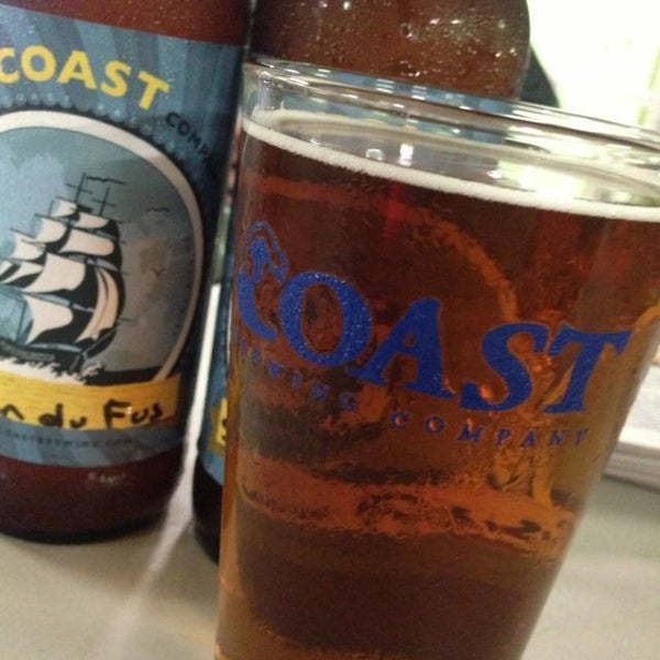 รูปภาพถ่ายที่ COAST Brewing Company โดย Chad M. เมื่อ 7/25/2013