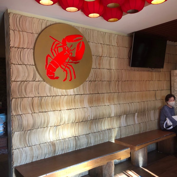 Foto scattata a Newport Tan Cang Seafood Restaurant da Nigel C. il 6/20/2021