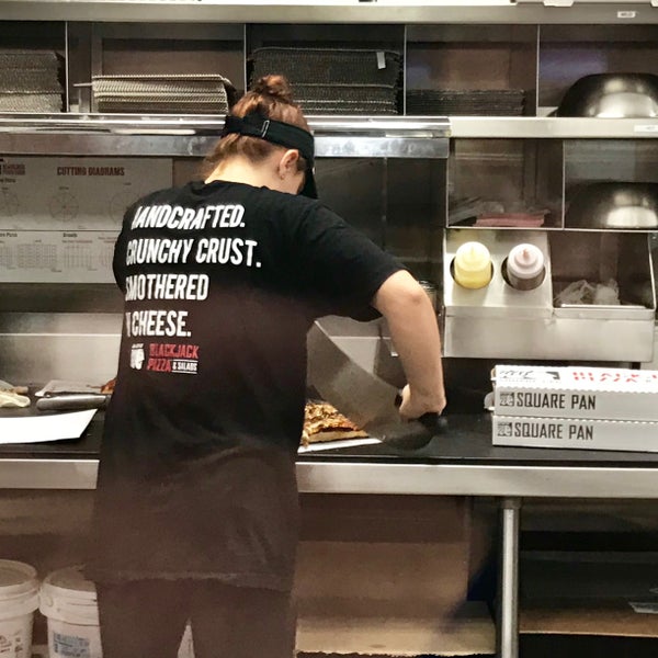 Foto diambil di Blackjack Pizza &amp; Salads oleh Blackjack P. pada 8/22/2018