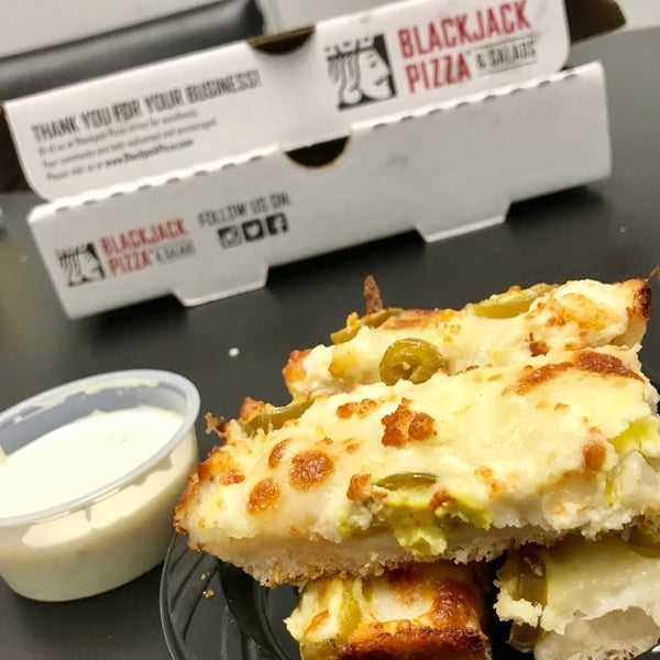 Foto diambil di Blackjack Pizza &amp; Salads oleh Blackjack P. pada 8/22/2018