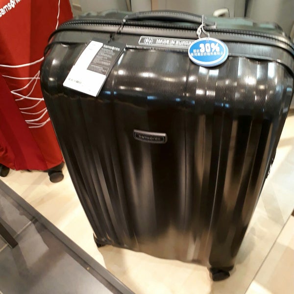 samsonite mcarthurglen
