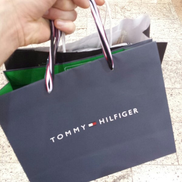 paper bag tommy hilfiger