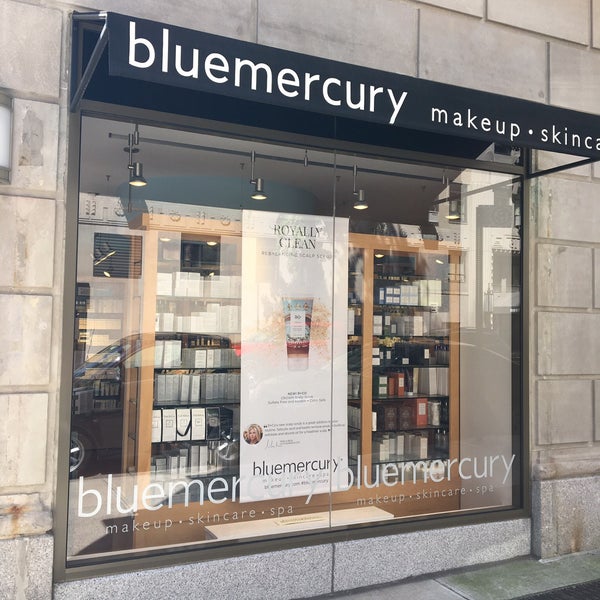 Bluemercury Cosmetics Shop in New York