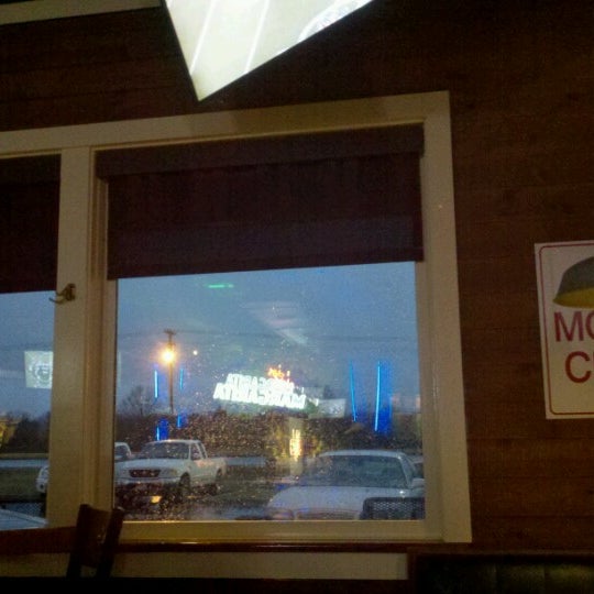 Photo taken at Chili&#39;s Grill &amp; Bar by Brandon R. on 1/13/2013