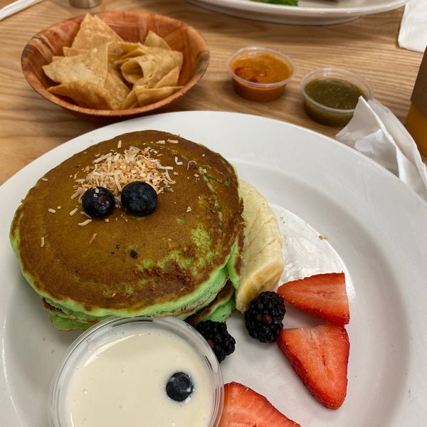 Photo taken at Denica&#39;s Real Food Kitchen by ✩Cherie✩ on 11/24/2019