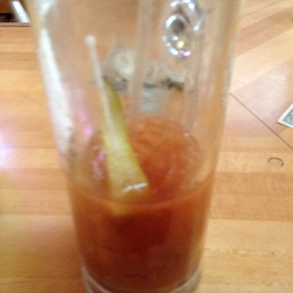 Nuckleheadz Bar & Grill West Bend, WI