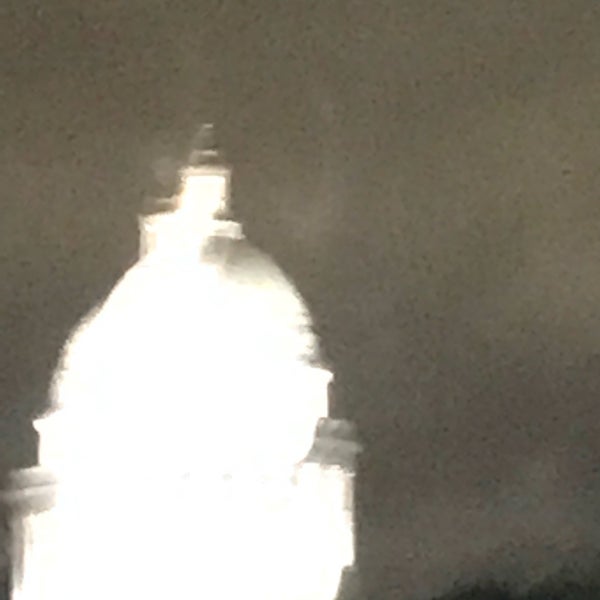 รูปภาพถ่ายที่ Arkansas State Capitol โดย Vickie L. เมื่อ 7/2/2017