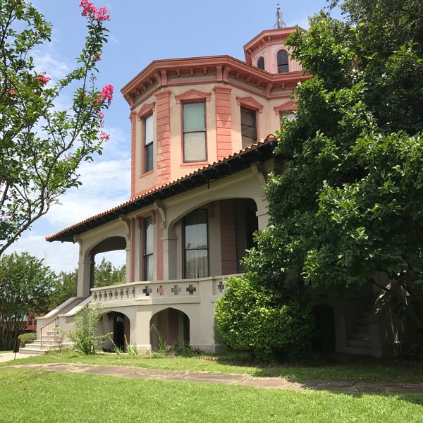 List 102+ Pictures ace of clubs house photos Sharp