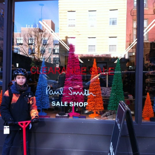 12/30/2012에 Cecilia P.님이 Paul Smith Sale Shop에서 찍은 사진