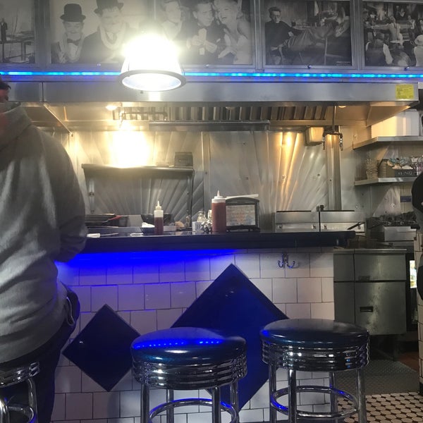 Das Foto wurde bei South Street Diner von Tan am 1/9/2018 aufgenommen
