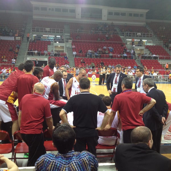 Foto tomada en Abdi İpekçi Arena  por Yalin G. el 5/18/2013