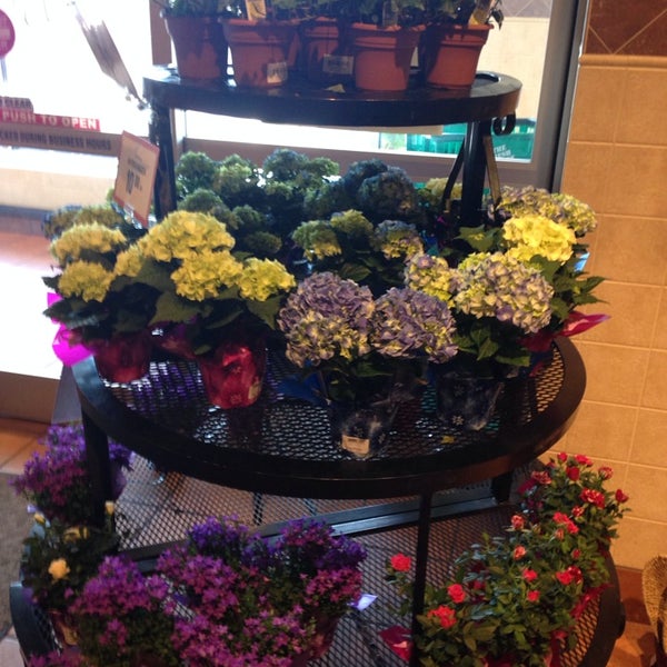 Photo taken at The Fresh Market by Lawrence B. on 5/25/2014