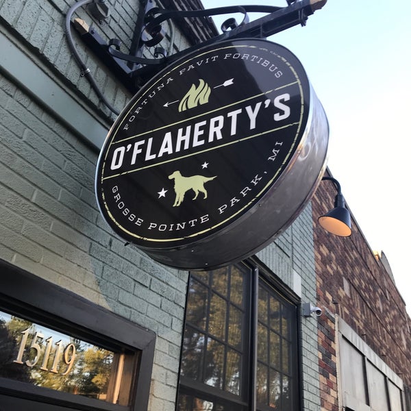 Photo taken at O&#39;Flaherty&#39;s by Lawrence B. on 7/3/2018