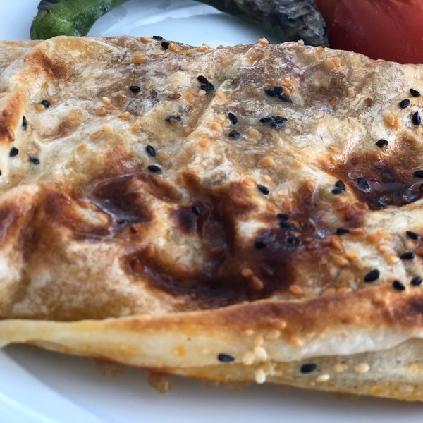 Photo taken at Mavi Göl Restaurant by TOLGAY İ. on 10/27/2019