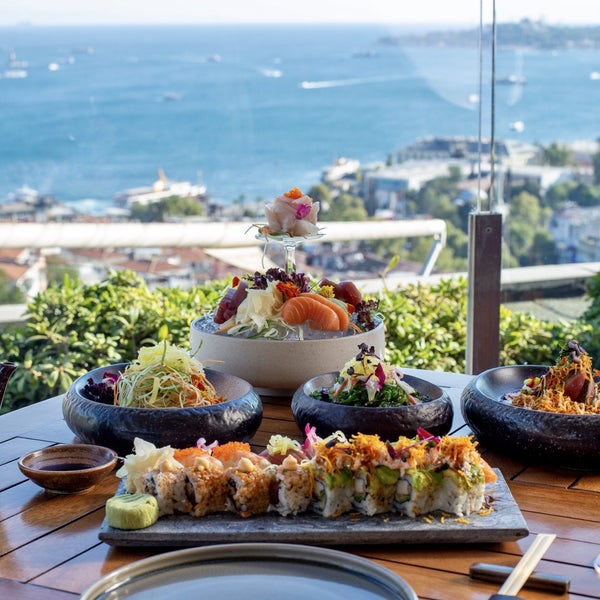 Summit Bar & Terrace is one of the winners of the World Luxury Restaurant Awards
