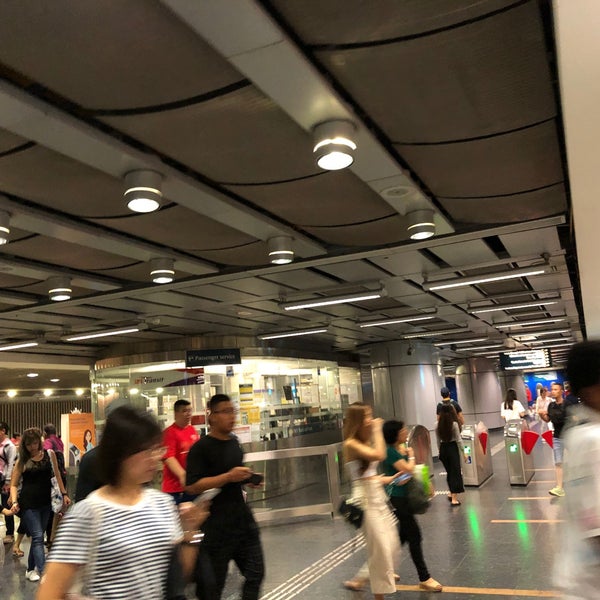 Harbourfront Mrt Station Exit Clipart