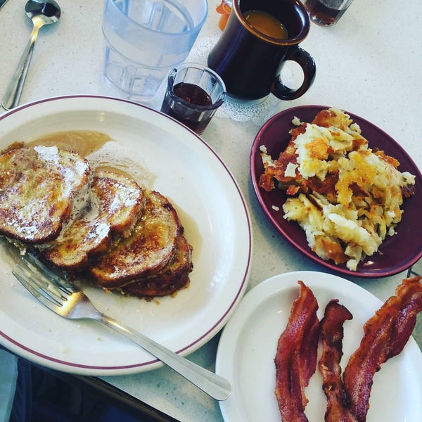Sammy's Pancake House Breakfast Spot in Champaign