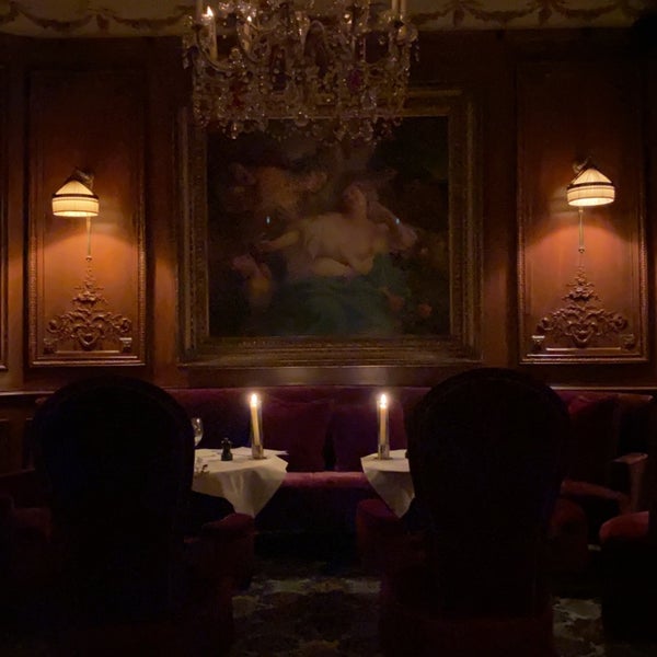 รูปภาพถ่ายที่ Hôtel Costes โดย Susitta 🎶 ✈. เมื่อ 11/10/2021