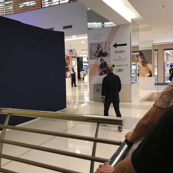 6/11/2019 tarihinde Helio J.ziyaretçi tarafından Goiânia Shopping'de çekilen fotoğraf