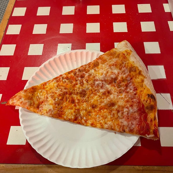 Mulberry Street Pizzeria 25 tips from 905 visitors