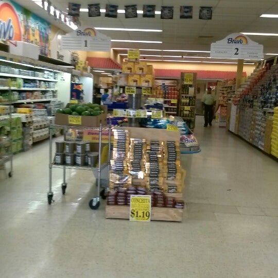 Supermarket az. Араз маркет. Supermarket az. Araz supermarket азербайджан. Супермаркеты в азербайджане.