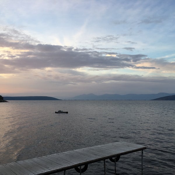 Foto scattata a Lake Bafa da Merve A. il 10/22/2016