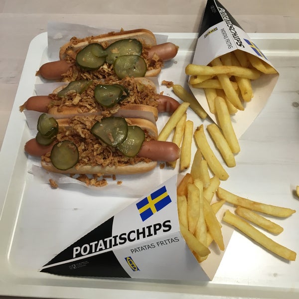 Photo taken at IKEA by Sònia on 4/15/2016