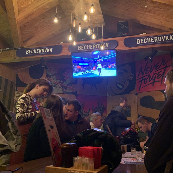 2/23/2020にAnton B.がGrelka Apres Ski Barで撮った写真